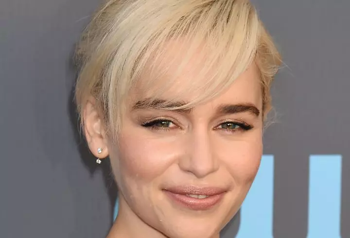 Pudra bronzantă: cea mai simplă metodă de aplicare