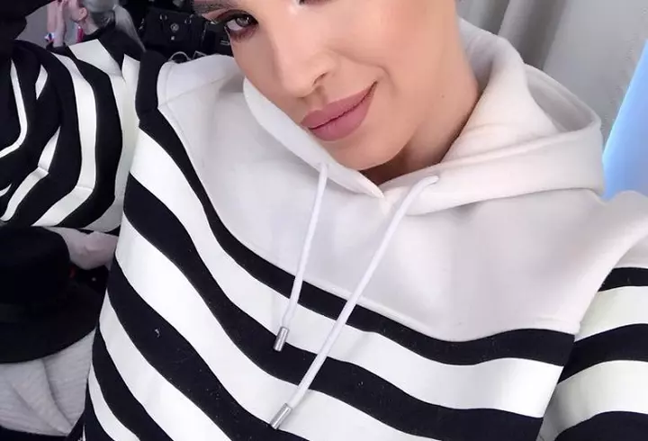 Irina Columbeanu a avut prima întâlnire cu fanii! A primit multe cadouri - VIDEO