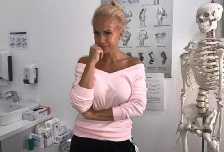 Irina Columbeanu a avut prima întâlnire cu fanii! A primit multe cadouri - VIDEO