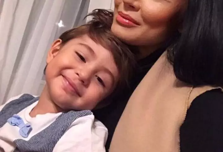 Reteță de căpșuni în ciocolată, răsfăț de Valentine`s Day!