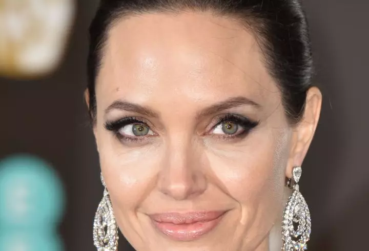 Elena Băsescu a plecat din țară împreună cu iubitul, după ce s-a aflat că e însărcinată