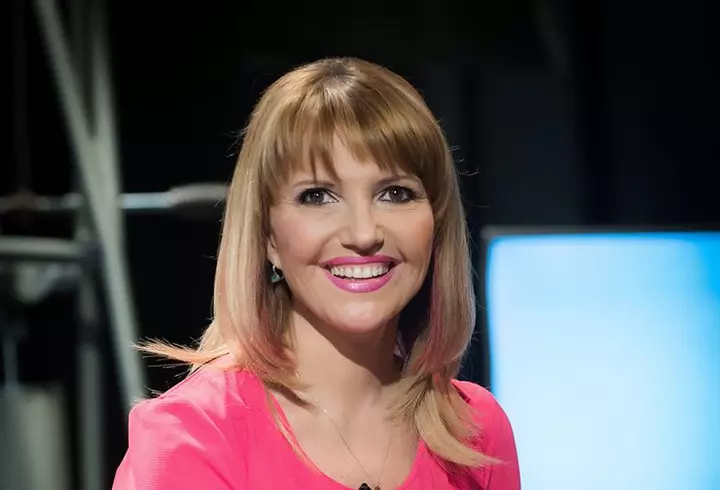 Irina Columbeanu a avut prima întâlnire cu fanii! A primit multe cadouri - VIDEO