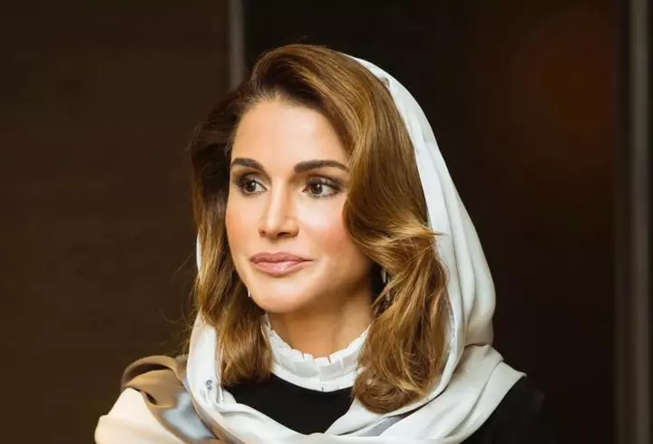 Reteță de căpșuni în ciocolată, răsfăț de Valentine`s Day!