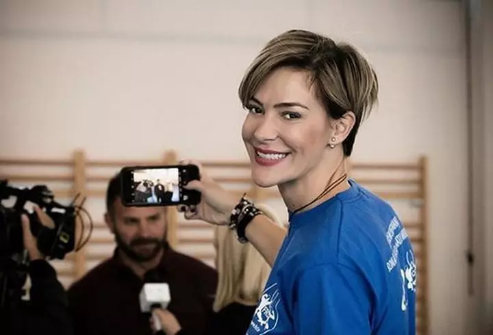 Ce cred Anca Serea şi Giulia despre închiderea şcolilor: una e pro, alta e contra - EXCLUSIV