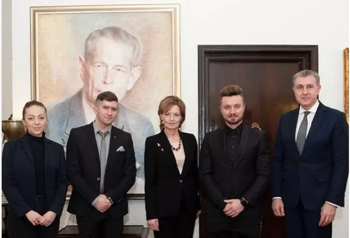 Reteță de căpșuni în ciocolată, răsfăț de Valentine`s Day!