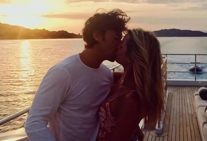 Monica Bârlădeanu, despre viaţa înainte de celebritate: "Provin dintr-o familie religioasă. M-aş fi măritat cu preotul satului!"