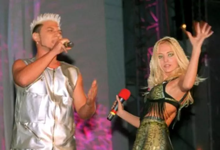 Monica Bârlădeanu, despre viaţa înainte de celebritate: "Provin dintr-o familie religioasă. M-aş fi măritat cu preotul satului!"