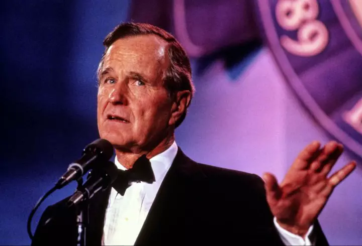 Primele declaraţii ale Elenei Udrea după ce a pierdut unul dintre gemeni: "Aşa a vrut Dumnezeu!"