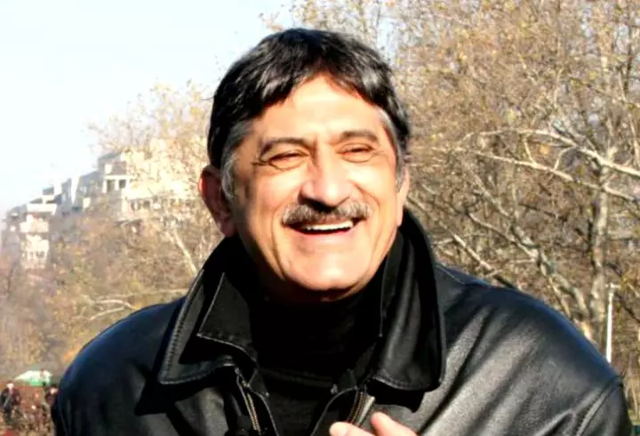 La 59 de ani, Madonna face pe sexy polițista în costum de latex