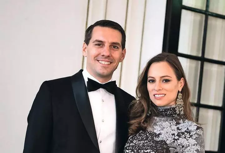 Kate Middleton, style icon pe timpul sarcinii. E o gravidă şic