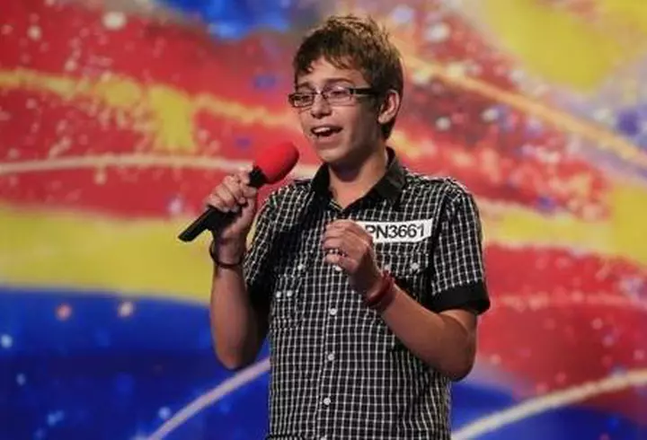 Adelina Pestriţu şi Virgil Şteblea, interviu EXCLUSIV în VIVA! de mai. În iubire nu există „prea devreme“