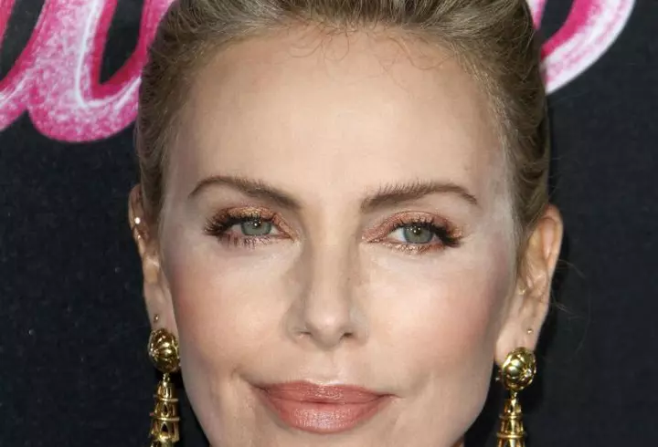 (P) Corecția și îndepărtarea ridurilor, regina procedurilor estetice