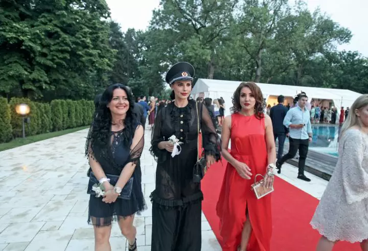 Amalia Enache: ”Important e să nu uităm de unde am plecat. Nu ne-am născut la curtea regală”