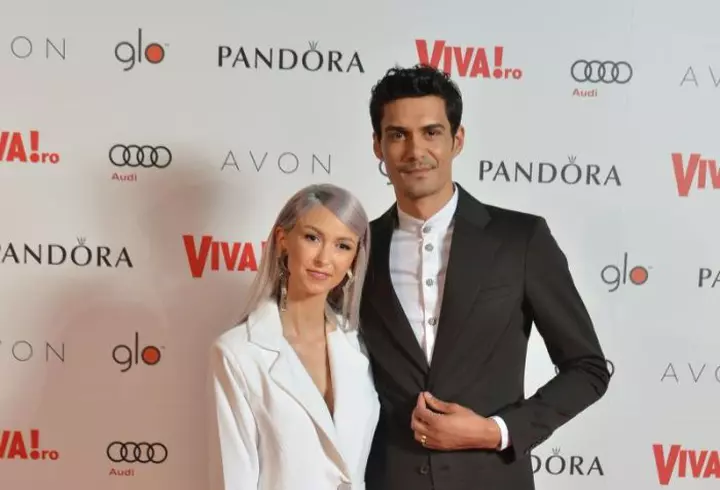 Ruxi, ținută mega excentrică la petrecerea VIVA! Outfitul ei a atras toate privirile