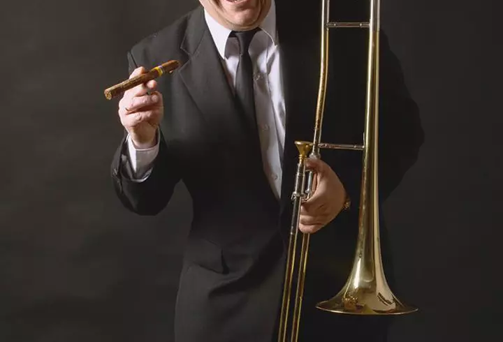 Ariana Grande, schimbare de look spectaculoasă. Artista e de nerecunoscut!