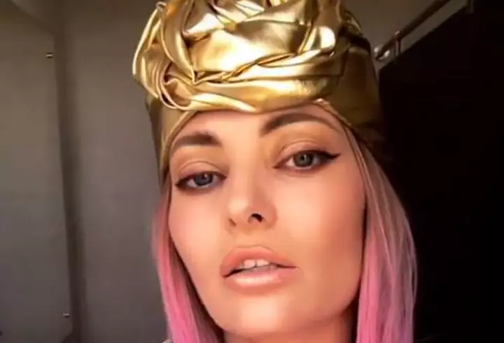 Ea este Maye Musk, mama celebrului Elon, care, la 70 de ani, face modelling la fel de bine ca fiul său afaceri