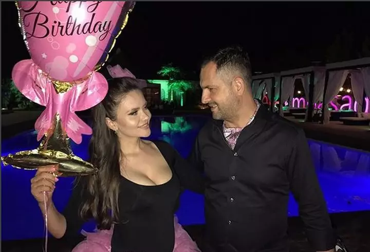 Îți mai amintești cum arătau fetițele cu florile de la nunta lui Kate Middleton cu Prințul William? Iată-le după 7 ani!