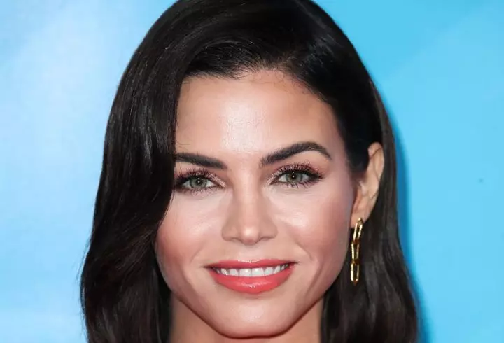 Get the look Amber Heard - machiaj glam