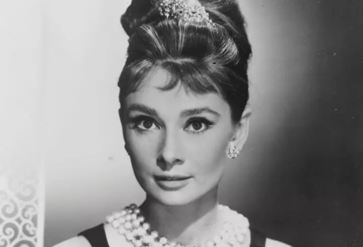 Au apărut primele fotografii oficiale cu Prințul Harry și Meghan Markle