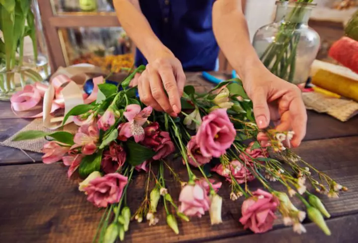 (P) Trusoul pentru botez, de la tradiție la stil modern