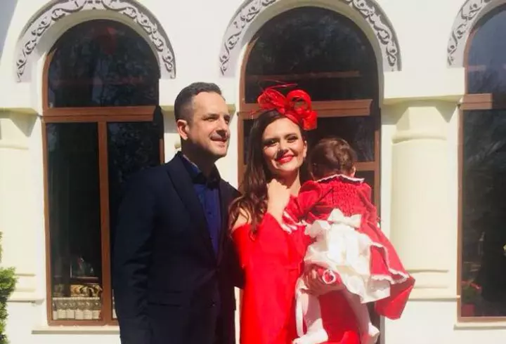 Ruxi, ținută mega excentrică la petrecerea VIVA! Outfitul ei a atras toate privirile