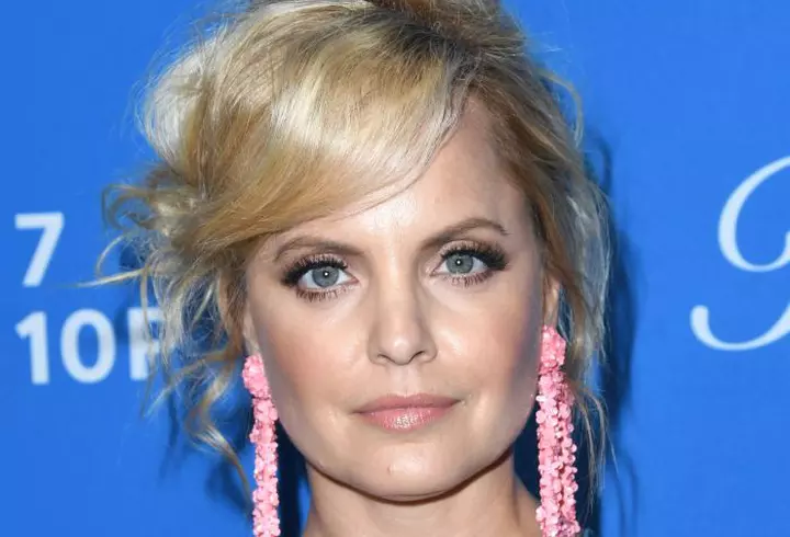 Ce greșeală să eviți când aplici pudra bronzantă