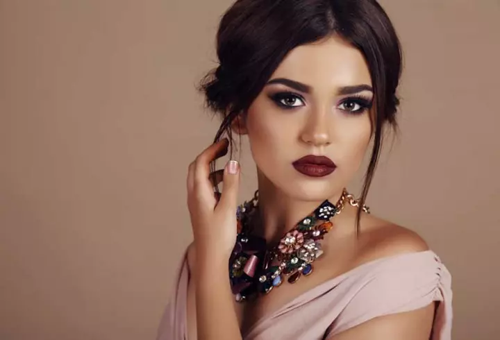 Ce greșeală să eviți când aplici pudra bronzantă