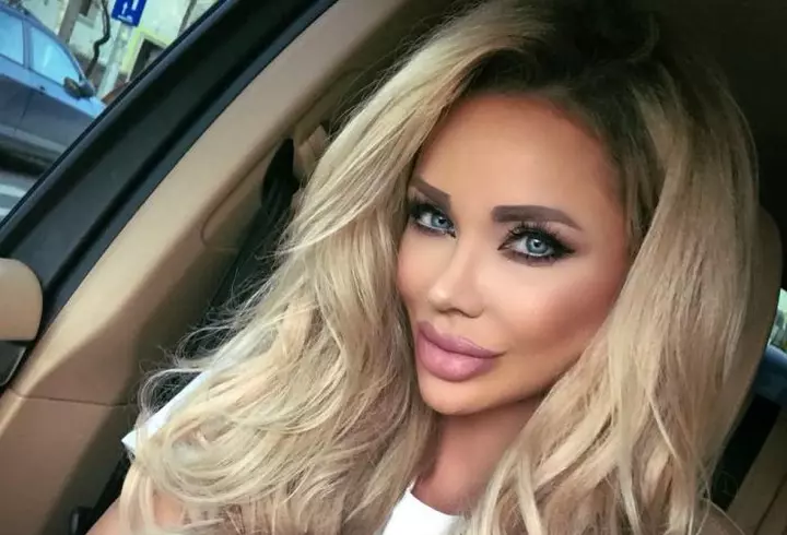 Andreea Marin şi-a schimbat stilul vestimentar! Cât de bine o prinde transformarea