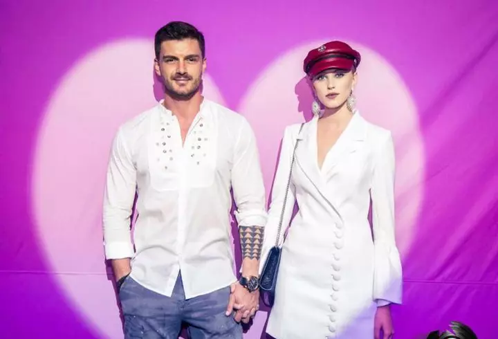 Andreea Esca merge la sală împreună cu iubitul fiicei sale: ”Mai poți?”