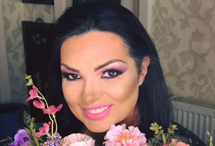 Ariana Grande are atacuri de anxietate şi izbucneşte des în plâns. Care e cauza