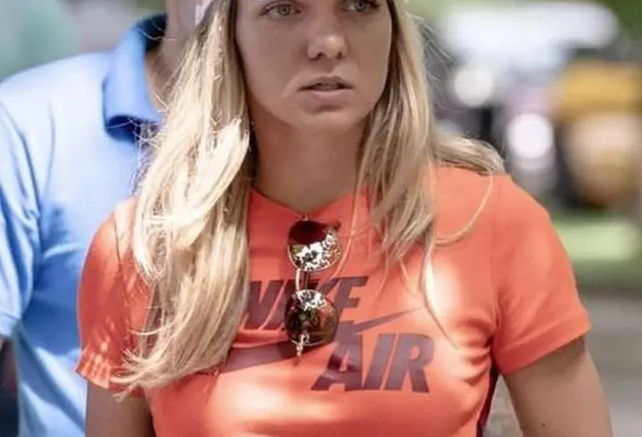 Cine o înlocuiește pe Bianca Drăgușanu la "Te vreau lângă mine"! Este o altă vedetă sexy!