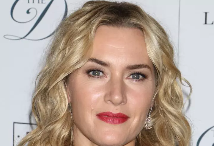 Cum să-ți îngrijești buzele uscate și crăpate