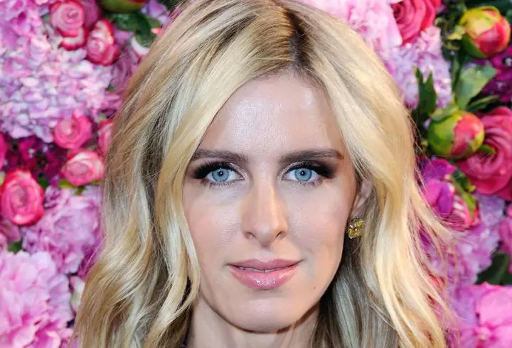 Cum să-ți îngrijești buzele uscate și crăpate