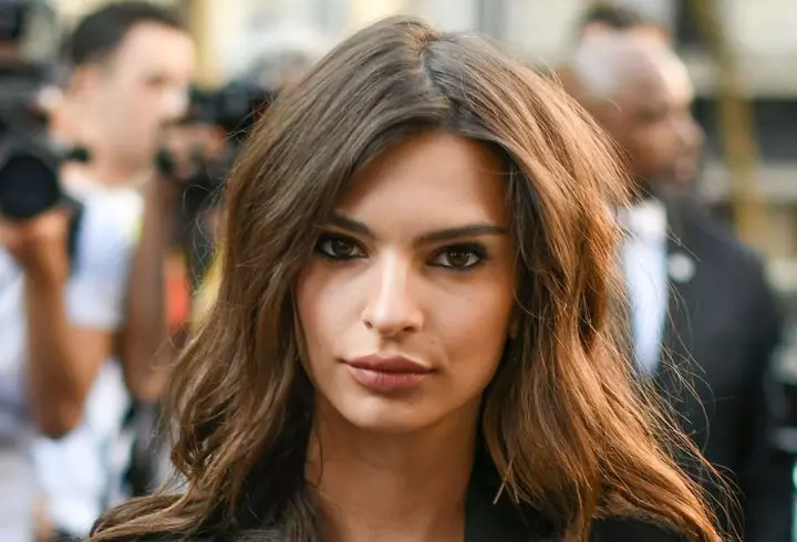 Cum să-ți îngrijești buzele uscate și crăpate