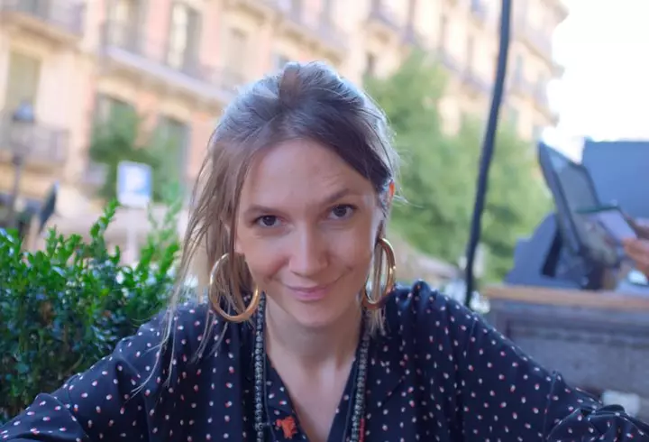 Fiica lui Teo Trandafir a început liceul. Maya a îmbrăcat uniforma - VIDEO