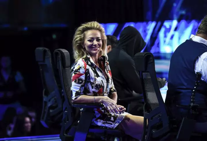 Cum arată Adelina Pestriţu la doar 6 zile după ce a născut! A avut curaj să îmbrace un tricou mulat pe abdomen