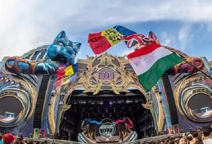 24 de întrebări cu Cătălin Cazacu: ”Îmi e frică de întuneric”