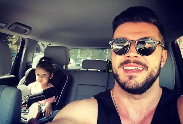 Fiica lui Teo Trandafir a început liceul. Maya a îmbrăcat uniforma - VIDEO