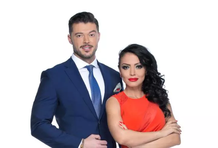 Cum arată Adelina Pestriţu la doar 6 zile după ce a născut! A avut curaj să îmbrace un tricou mulat pe abdomen