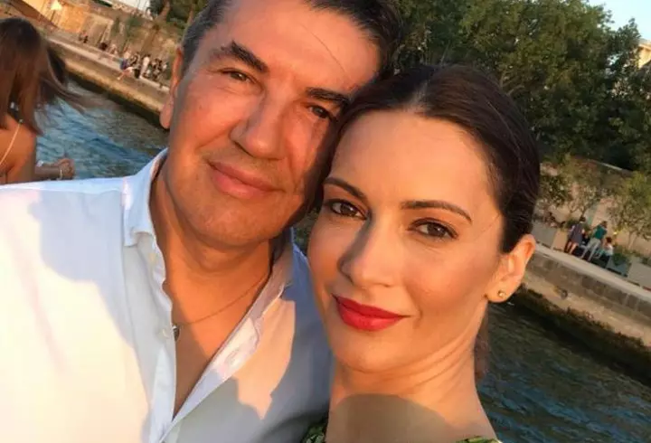 EXCLUSIV / Elena Udrea a născut în toiul nopții, fără medic. ”Asistentele erau speriate”