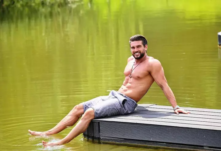 Legătura neașteptată dintre Mădălina Ghenea și Elon Musk: vedeta a luat cina cu mama celui mai bogat om din lume