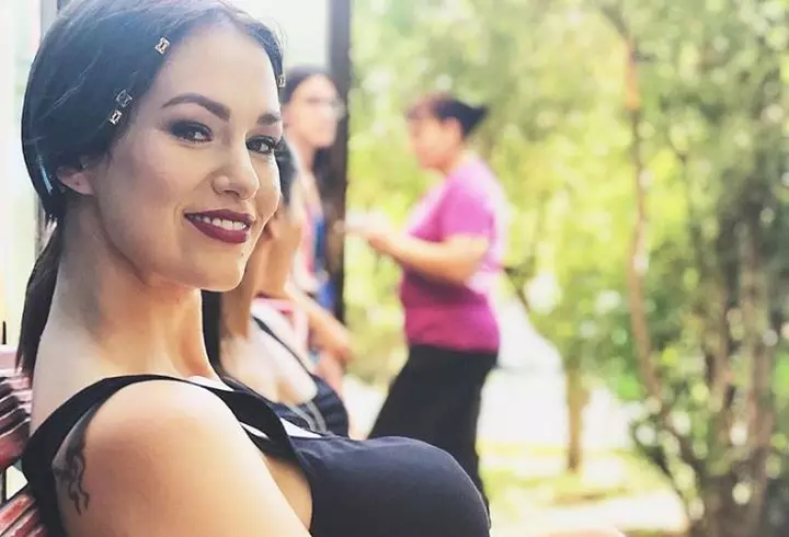 EXCLUSIV / Elena Udrea a născut în toiul nopții, fără medic. ”Asistentele erau speriate”