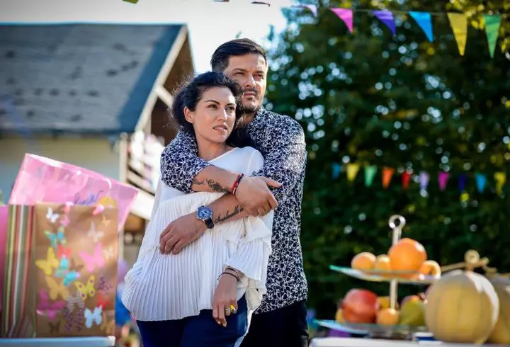 EXCLUSIV / Elena Udrea a născut în toiul nopții, fără medic. ”Asistentele erau speriate”