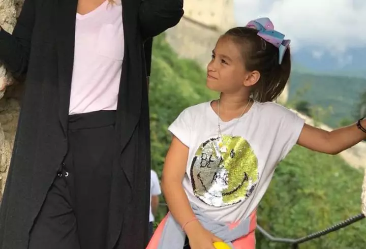 EXCLUSIV / Elena Udrea a născut în toiul nopții, fără medic. ”Asistentele erau speriate”