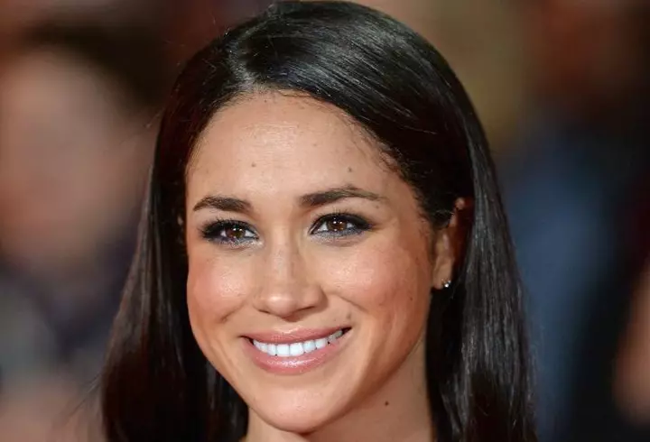 O prepari la tine în bucătărie! Pastă de dinți cu turmeric pentru albire dentară