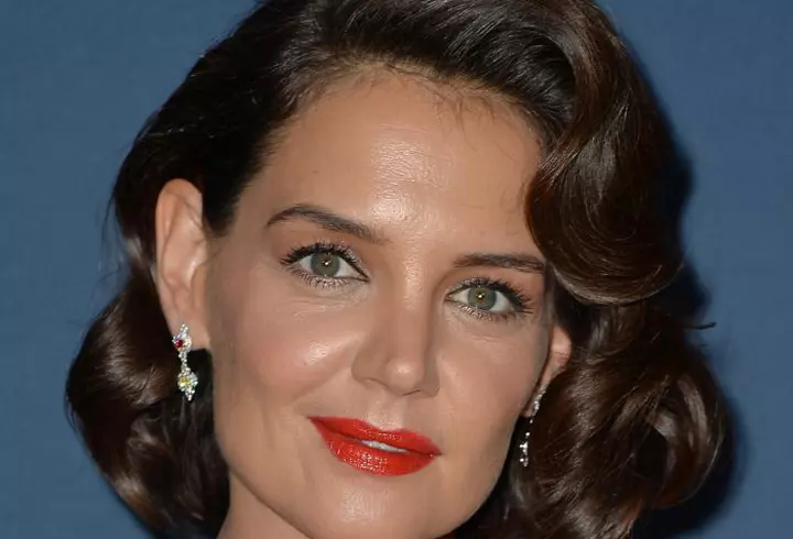 O prepari la tine în bucătărie! Pastă de dinți cu turmeric pentru albire dentară