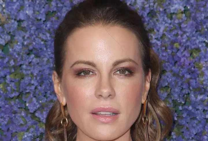 O prepari la tine în bucătărie! Pastă de dinți cu turmeric pentru albire dentară