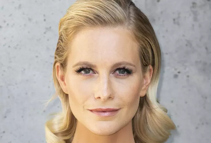 O prepari la tine în bucătărie! Pastă de dinți cu turmeric pentru albire dentară