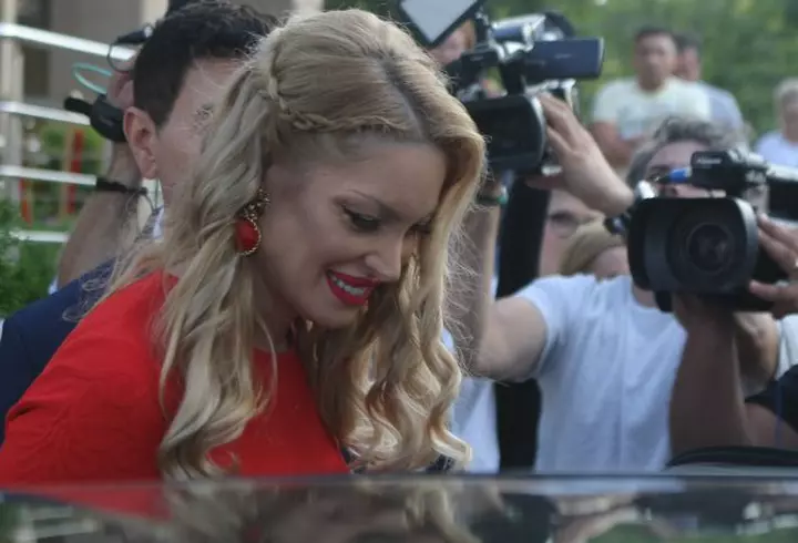 Cel mai bine îmbrăcate vedete la Premiile Emmy 2018. Au strălucit pe covorul roșu