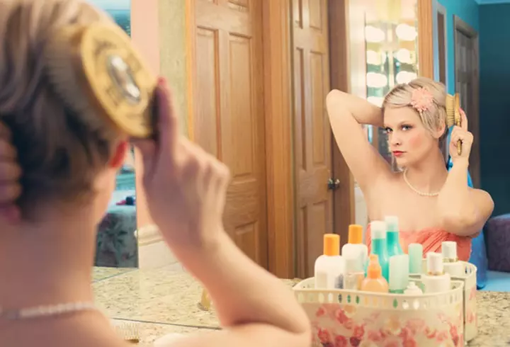 O prepari la tine în bucătărie! Pastă de dinți cu turmeric pentru albire dentară